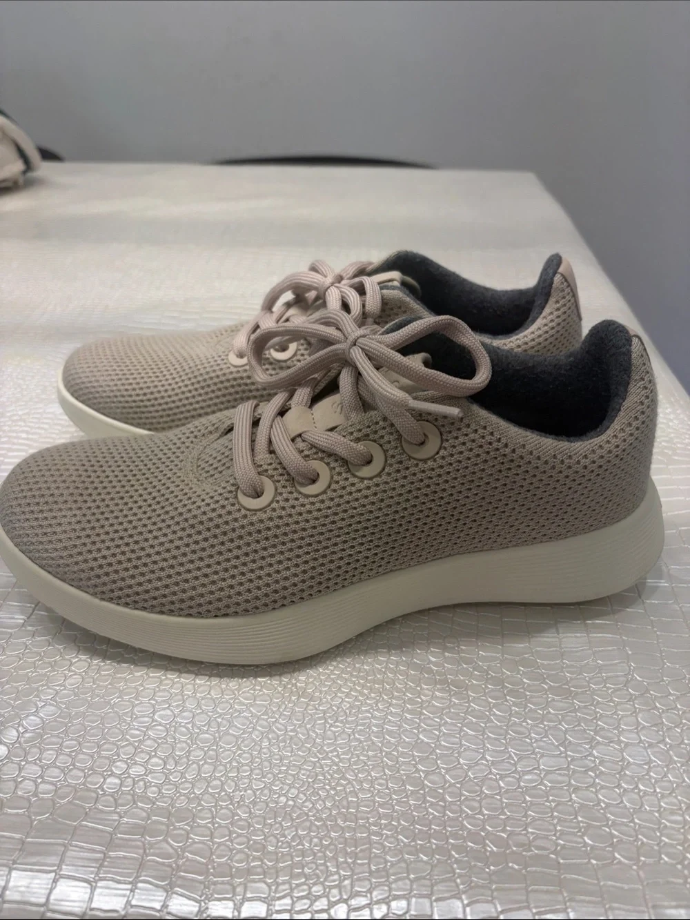Women all birds sneakers light beige new !